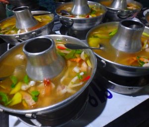 อาหารทะเล ซีฟู้ด ปูม้า ปลาหมึก อร่อย